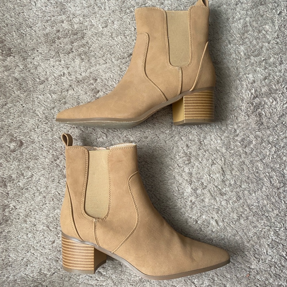Tan Ankle Boots for Women size 8